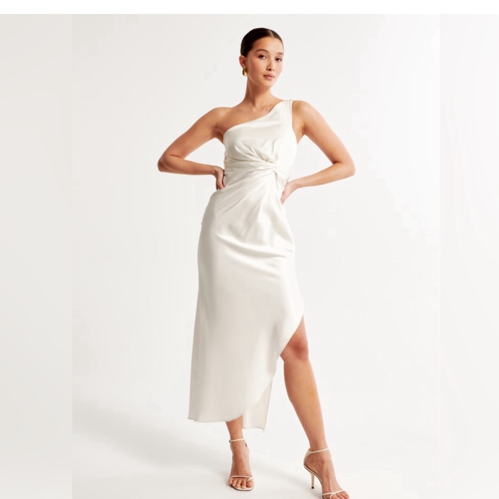 Abercrombie 
Satin One-Shoulder Dress